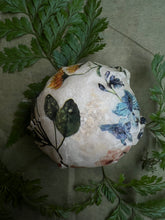 Load image into Gallery viewer, Chamomile Milk Bombs