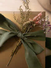 Load image into Gallery viewer, Signature Fragrance Gift Box