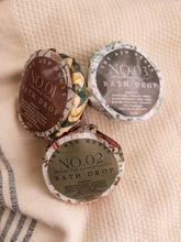 Load image into Gallery viewer, Signaure Fragrance Foaming Bath Drops