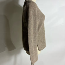 Load image into Gallery viewer, VINTAGE Baby Alpaca Fine Knit V-Neck Brown Sweater Made In Peru Small