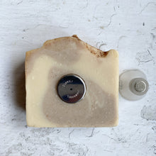 Load image into Gallery viewer, French Minimalist Magnetic Soap Dish