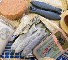 Load image into Gallery viewer, Sardines en Savon
