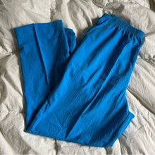 Load image into Gallery viewer, VINTAGE 80s Electric Blue Cape Cod Sportswear Lightweight Pull on Swishy Pants large
