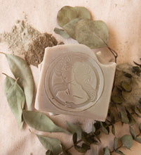 Load image into Gallery viewer, Spa Dead Sea Mud Tea Tree, Eucalyptus &amp; Mint Signature Handcrafted Palm Oil Free Soap
