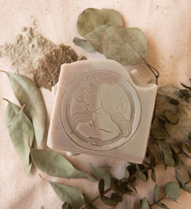 Spa Dead Sea Mud Tea Tree, Eucalyptus & Mint Signature Handcrafted Palm Oil Free Soap