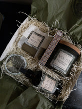 Load image into Gallery viewer, Signature Fragrance Gift Box
