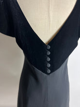 Load image into Gallery viewer, Poe Velvet Bodice V-Back Black Dress
