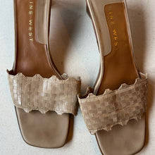 Load image into Gallery viewer, VINTAGE 90s Nine West Basket Weave Square Toe Nude Slipper Heel
