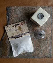 Load image into Gallery viewer, French Minimalist Magnetic Soap Dish

